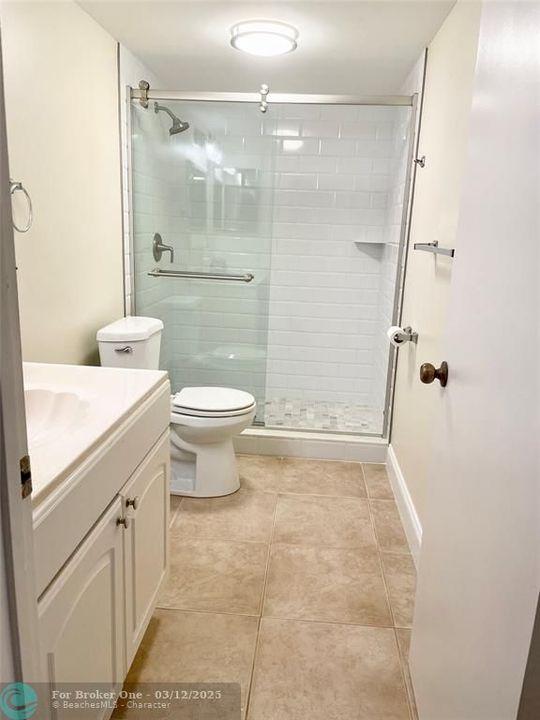 For Rent: $2,000 (2 beds, 2 baths, 1005 Square Feet)