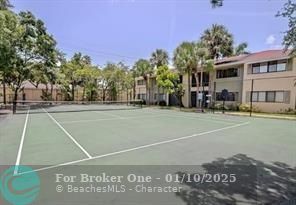 For Sale: $239,900 (2 beds, 2 baths, 858 Square Feet)