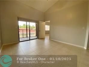 For Sale: $239,900 (2 beds, 2 baths, 858 Square Feet)