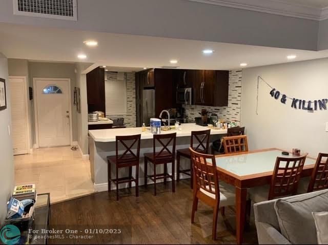 For Sale: $417,500 (2 beds, 2 baths, 1285 Square Feet)