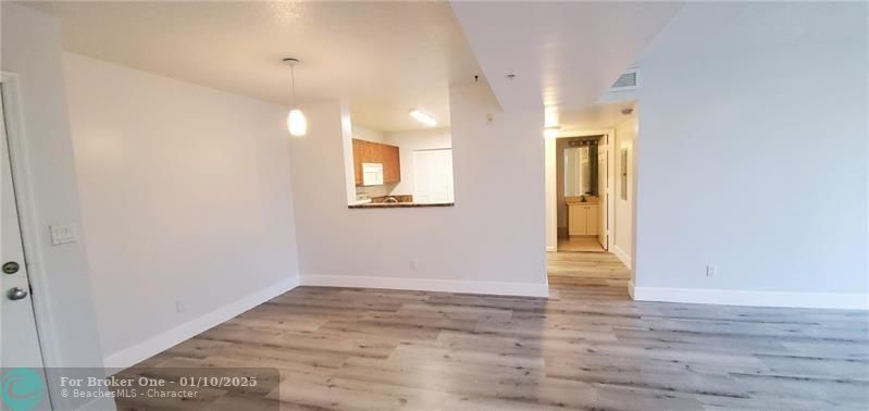 For Rent: $2,600 (2 beds, 2 baths, 1150 Square Feet)