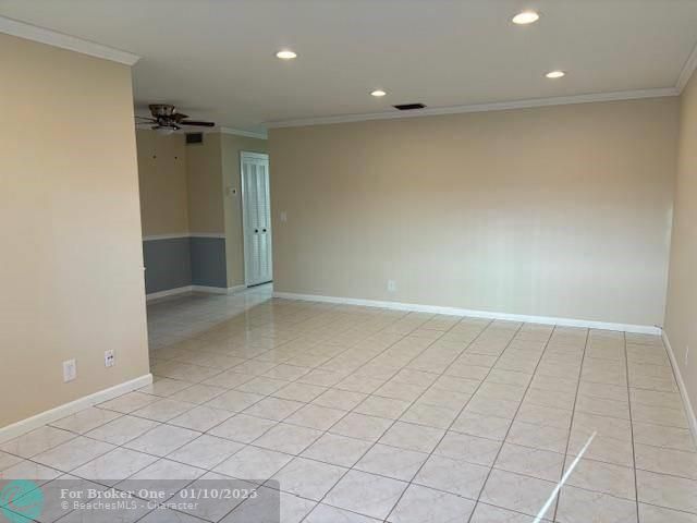 For Rent: $1,750 (1 beds, 1 baths, 11340 Square Feet)