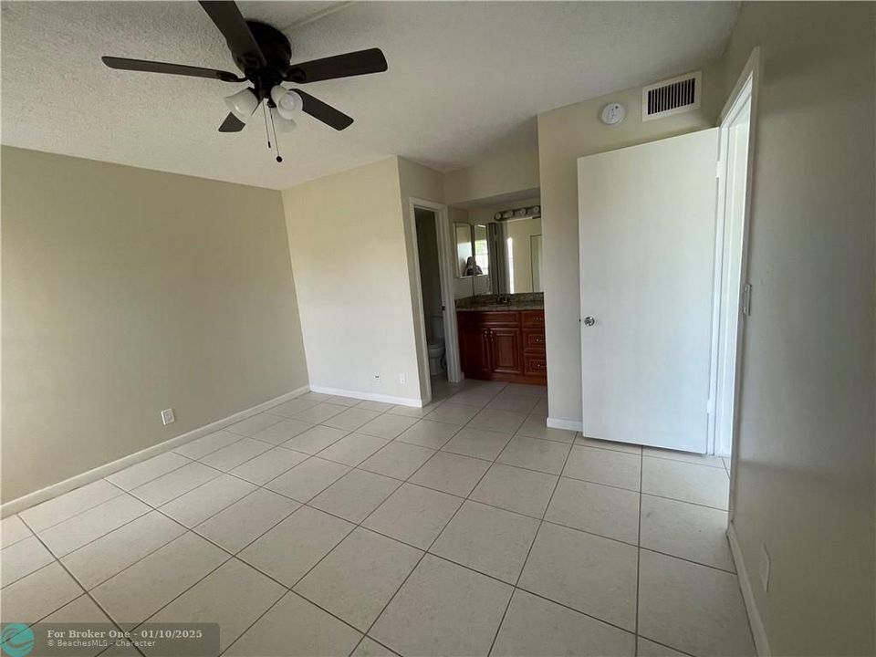 For Rent: $1,900 (2 beds, 2 baths, 768 Square Feet)