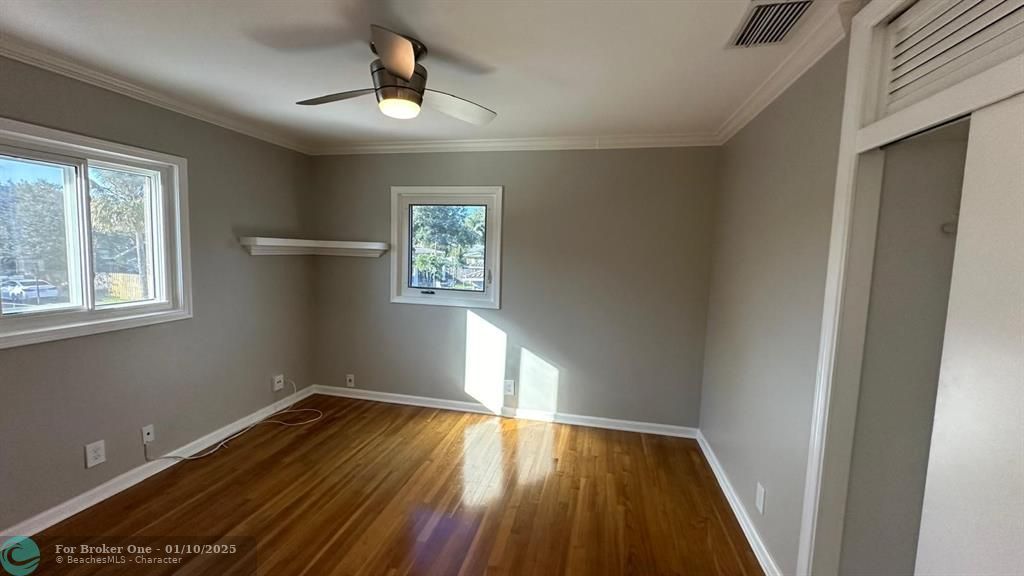 For Rent: $5,000 (4 beds, 2 baths, 1794 Square Feet)