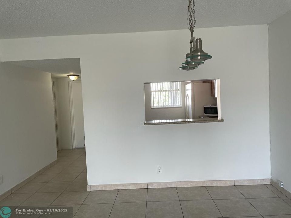 For Rent: $1,750 (2 beds, 2 baths, 1179 Square Feet)