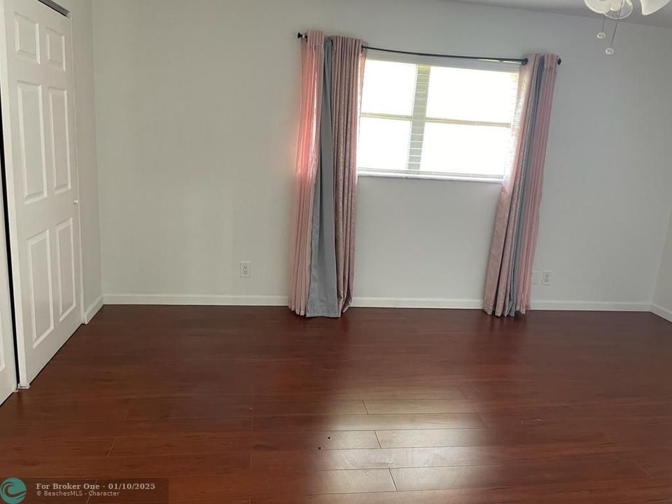 For Rent: $1,750 (2 beds, 2 baths, 1179 Square Feet)