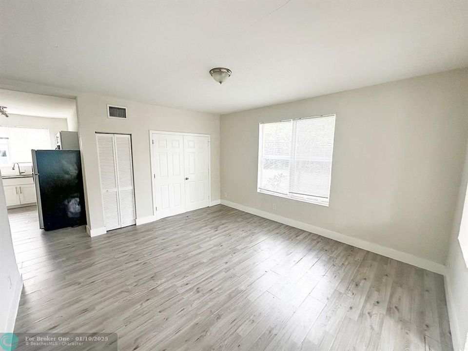 For Rent: $1,849 (1 beds, 1 baths, 750 Square Feet)