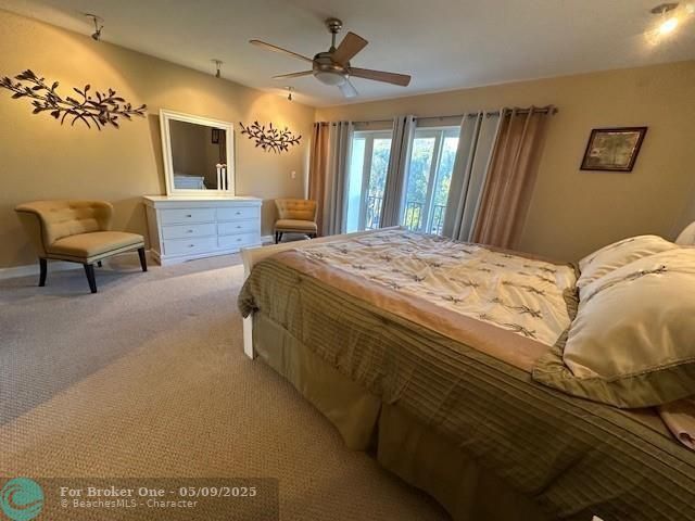 En Venta: $689,000 (2 camas, 2 baños, 2168 Pies cuadrados)