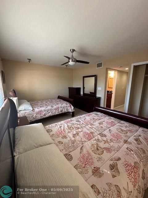 En Venta: $689,000 (2 camas, 2 baños, 2168 Pies cuadrados)