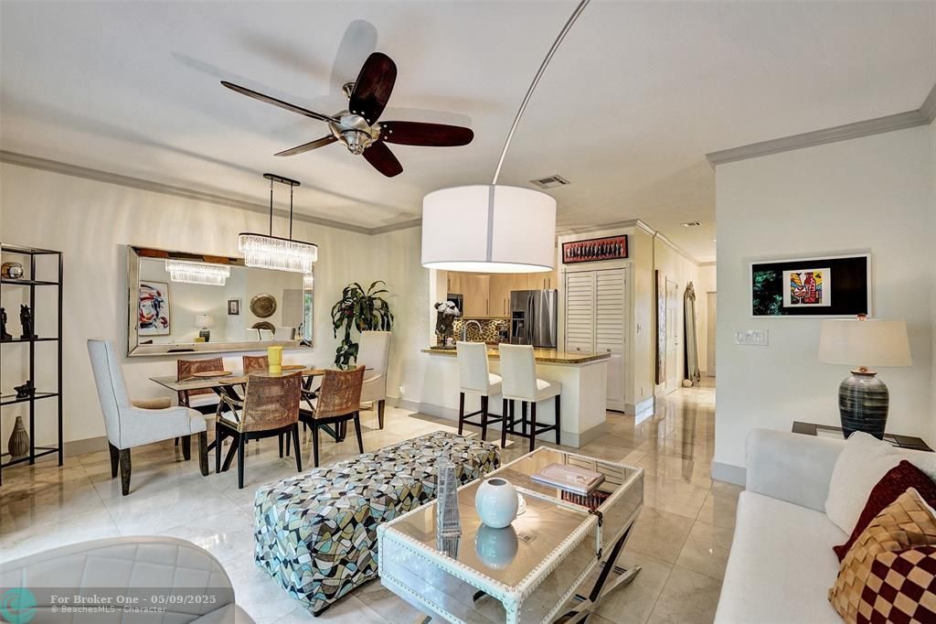 En Venta: $619,000 (2 camas, 2 baños, 1760 Pies cuadrados)