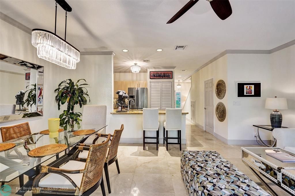 En Venta: $619,000 (2 camas, 2 baños, 1760 Pies cuadrados)