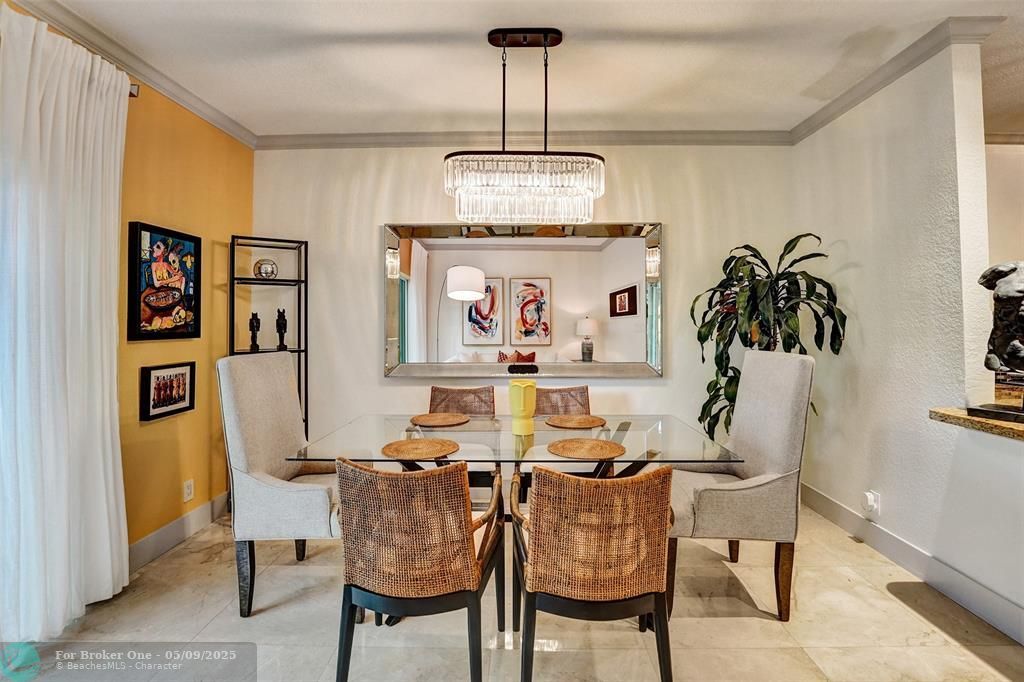 En Venta: $619,000 (2 camas, 2 baños, 1760 Pies cuadrados)