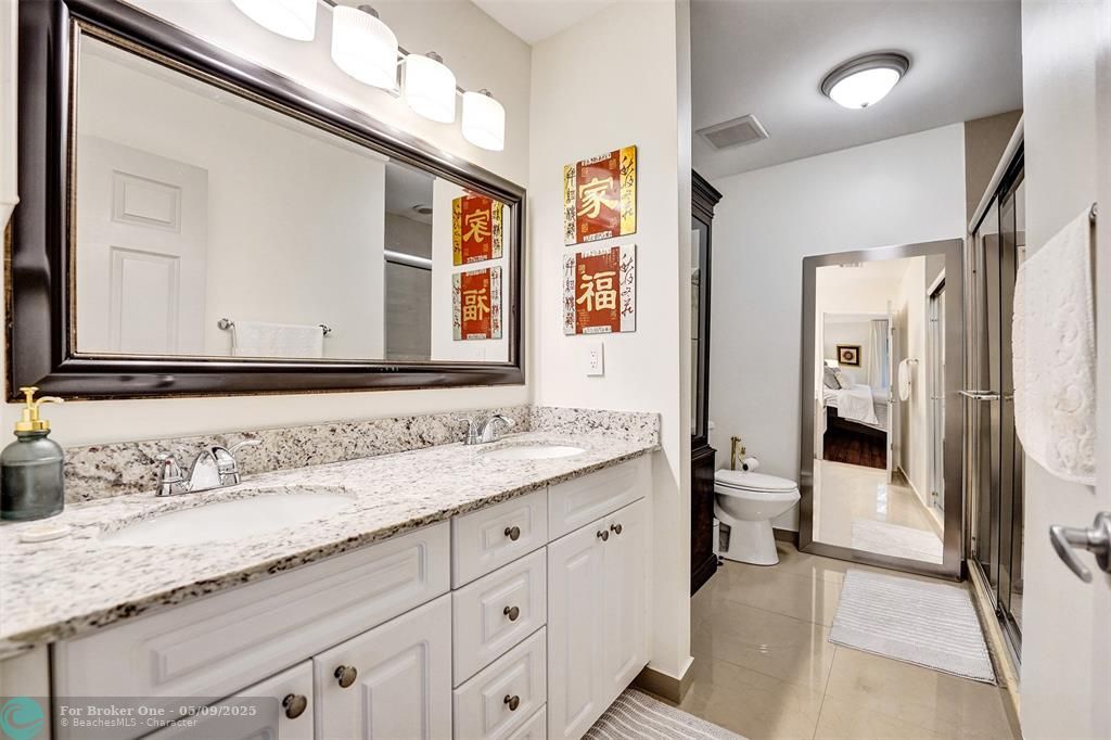 En Venta: $619,000 (2 camas, 2 baños, 1760 Pies cuadrados)