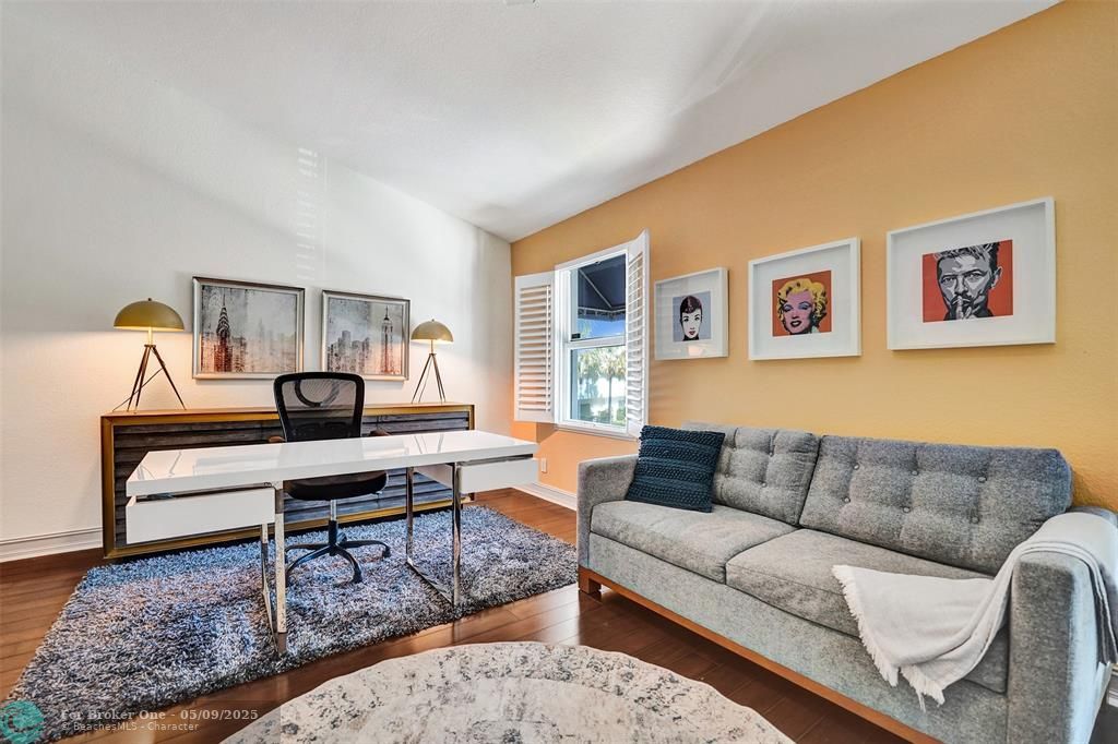 En Venta: $619,000 (2 camas, 2 baños, 1760 Pies cuadrados)