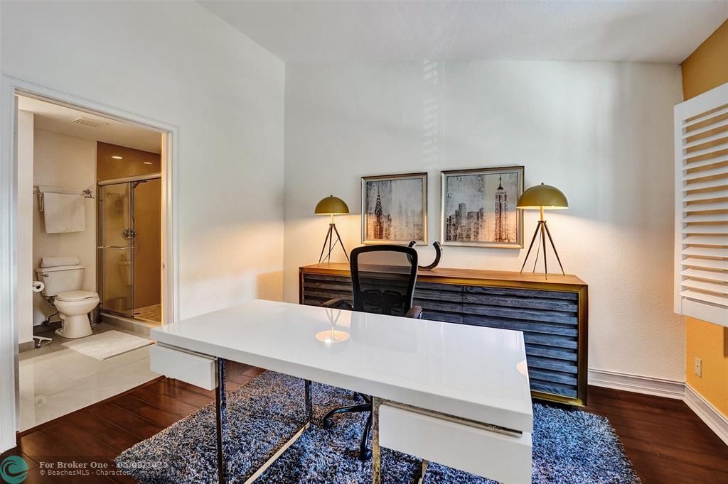 En Venta: $619,000 (2 camas, 2 baños, 1760 Pies cuadrados)