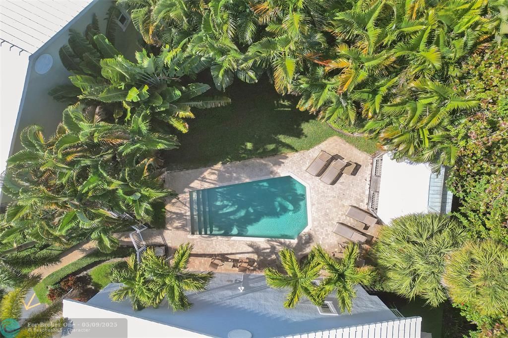 En Venta: $619,000 (2 camas, 2 baños, 1760 Pies cuadrados)