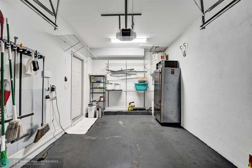 En Venta: $619,000 (2 camas, 2 baños, 1760 Pies cuadrados)