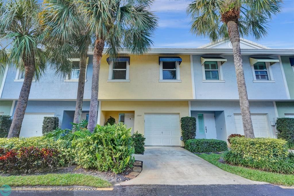En Venta: $619,000 (2 camas, 2 baños, 1760 Pies cuadrados)