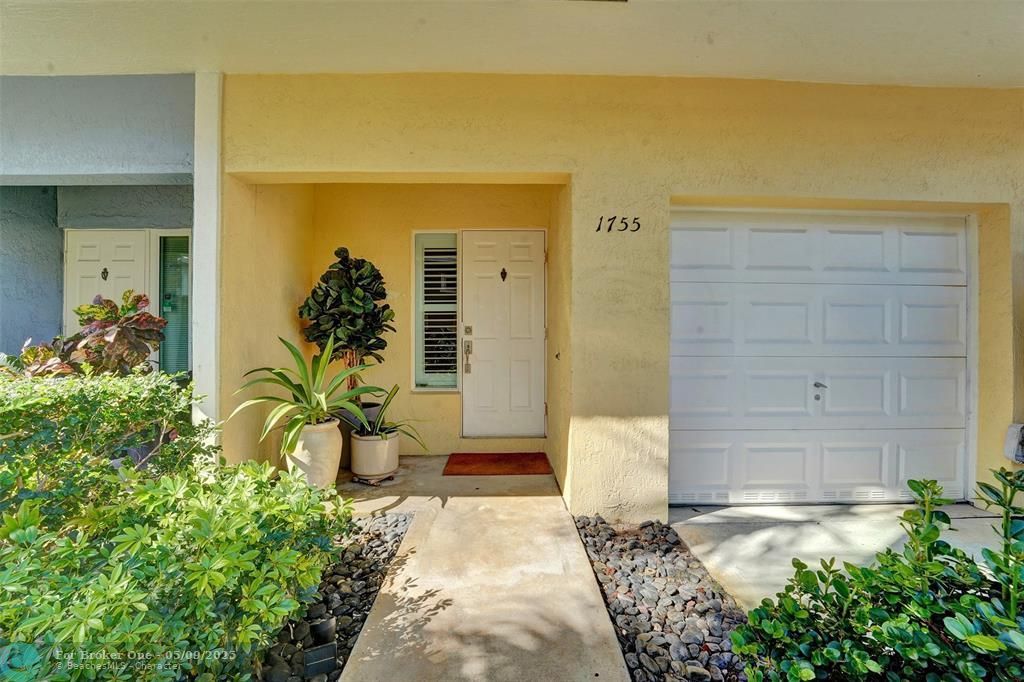 En Venta: $619,000 (2 camas, 2 baños, 1760 Pies cuadrados)