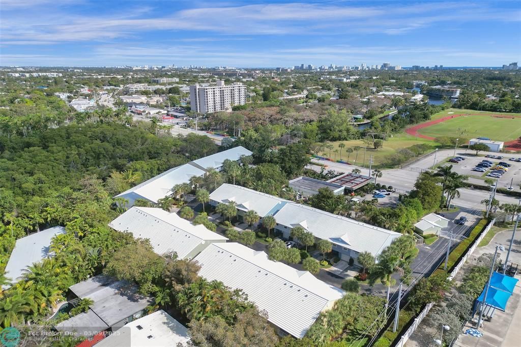 En Venta: $619,000 (2 camas, 2 baños, 1760 Pies cuadrados)