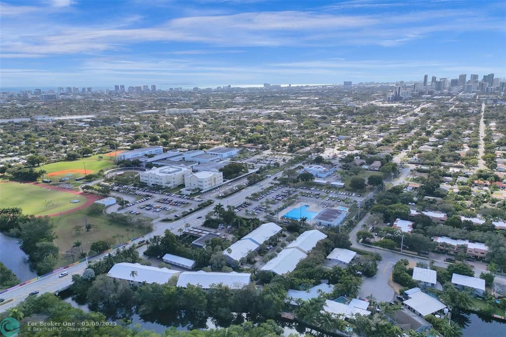 En Venta: $619,000 (2 camas, 2 baños, 1760 Pies cuadrados)