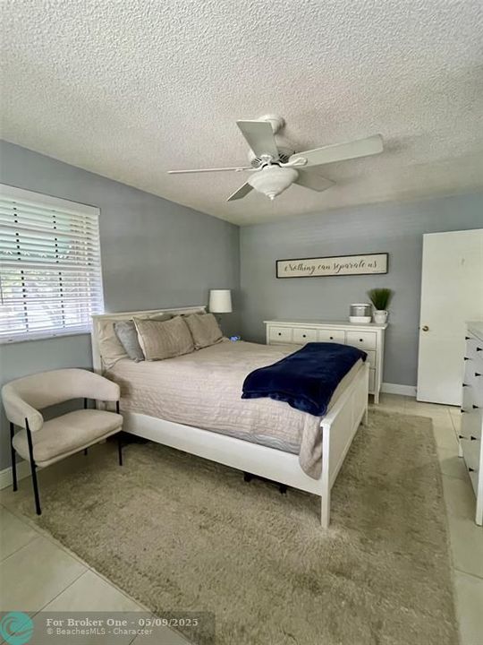 For Sale: $421,000 (3 beds, 2 baths, 1302 Square Feet)