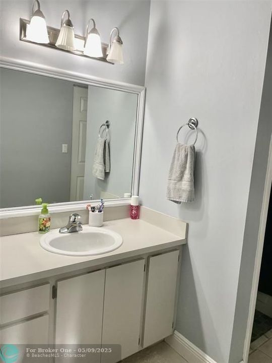 For Sale: $421,000 (3 beds, 2 baths, 1302 Square Feet)
