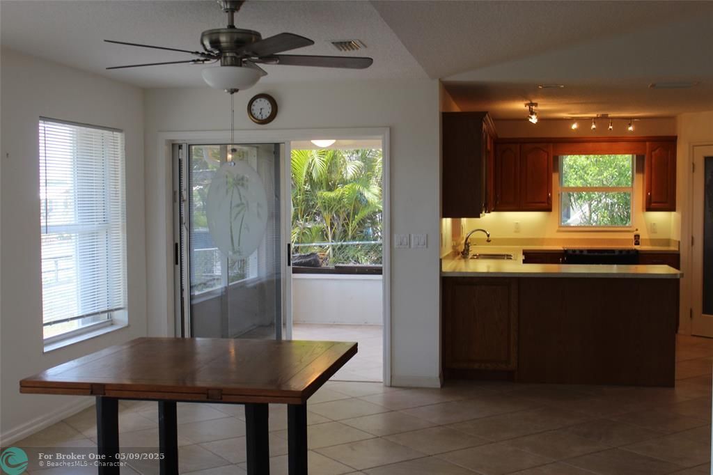 For Sale: $398,000 (3 beds, 2 baths, 1467 Square Feet)