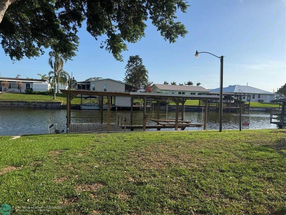 For Sale: $398,000 (3 beds, 2 baths, 1467 Square Feet)