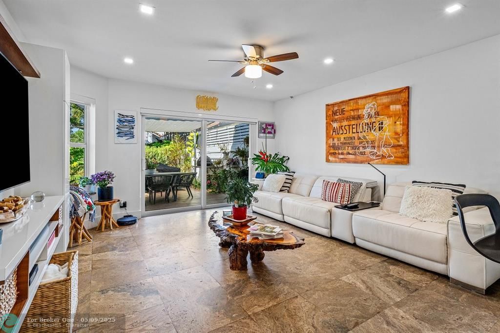 For Rent: $10,000 (3 beds, 3 baths, 1835 Square Feet)
