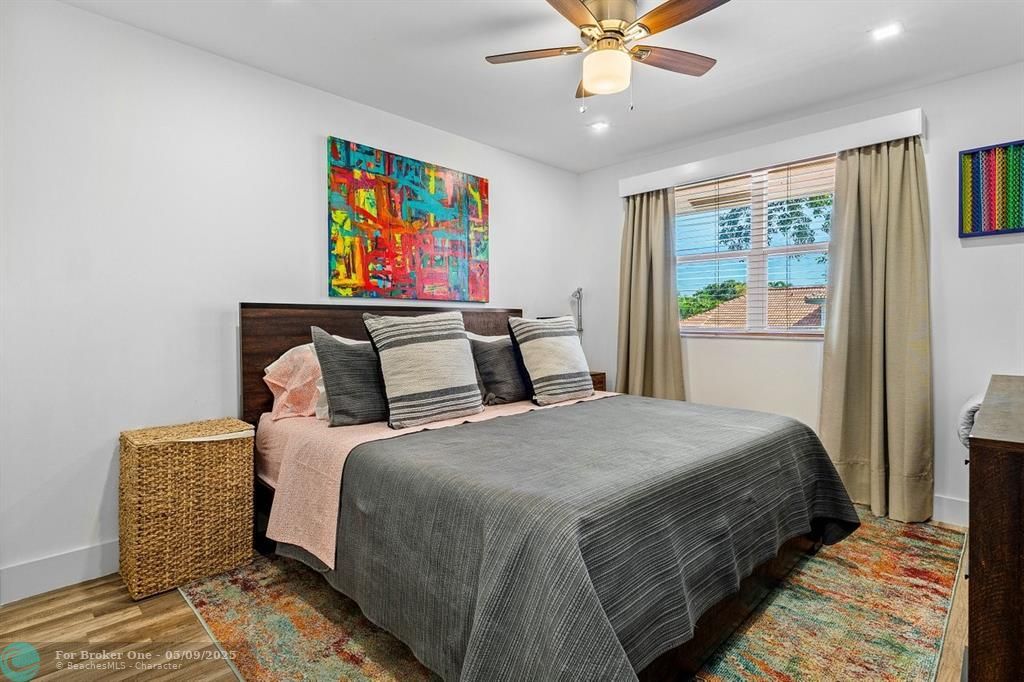 For Rent: $10,000 (3 beds, 3 baths, 1835 Square Feet)