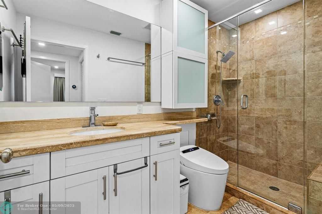 For Rent: $10,000 (3 beds, 3 baths, 1835 Square Feet)