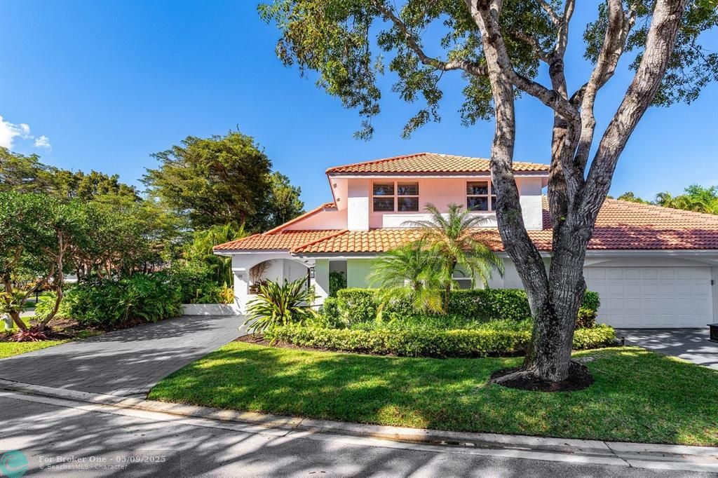 For Rent: $10,000 (3 beds, 3 baths, 1835 Square Feet)