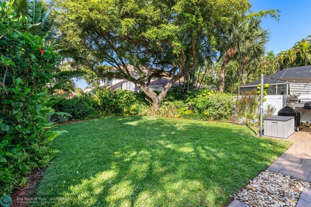 For Rent: $10,000 (3 beds, 3 baths, 1835 Square Feet)