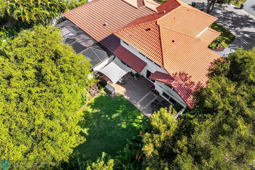 For Rent: $10,000 (3 beds, 3 baths, 1835 Square Feet)