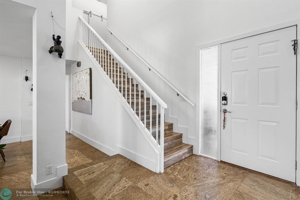 For Rent: $10,000 (3 beds, 3 baths, 1835 Square Feet)