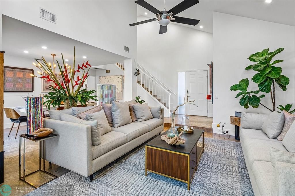 For Rent: $10,000 (3 beds, 3 baths, 1835 Square Feet)