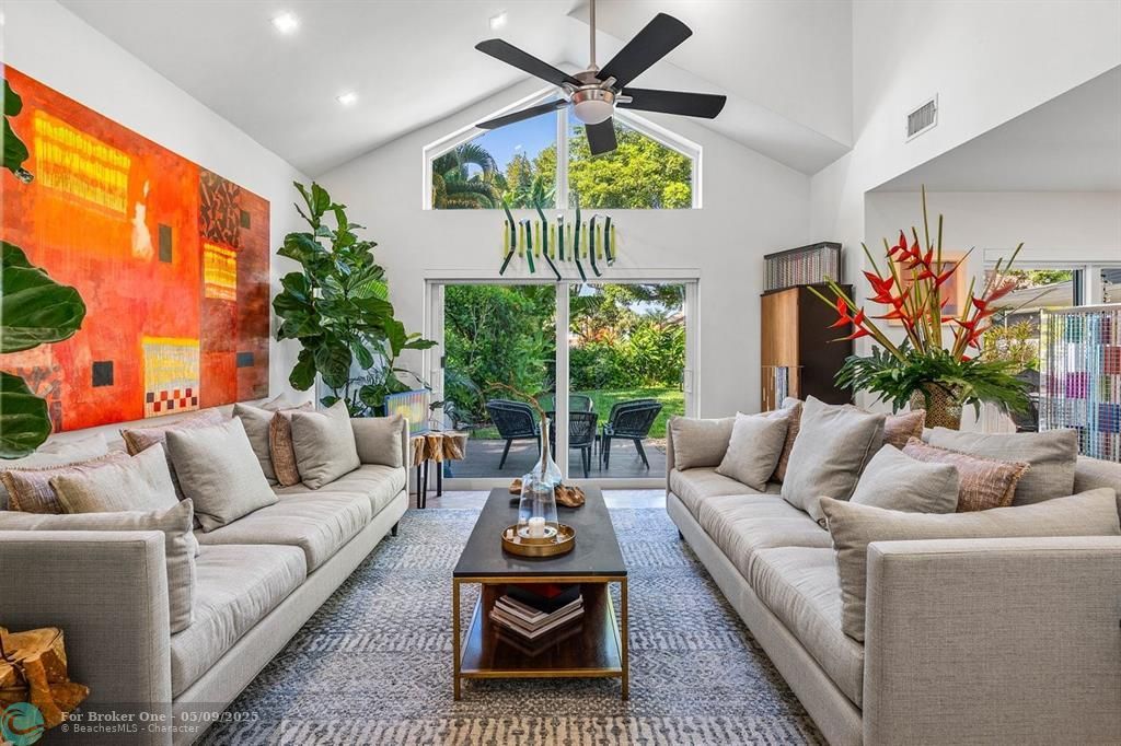 For Rent: $10,000 (3 beds, 3 baths, 1835 Square Feet)