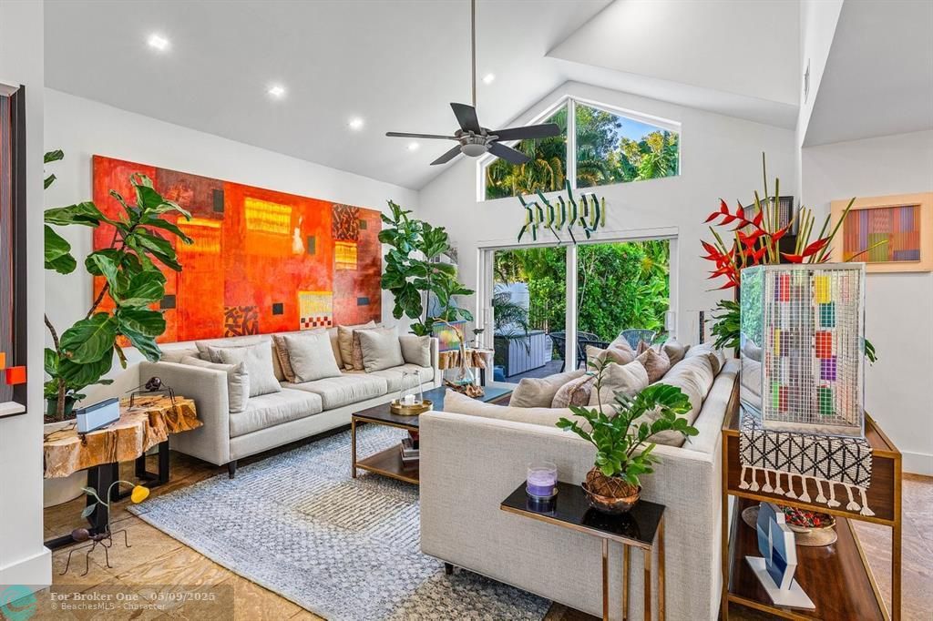 For Rent: $10,000 (3 beds, 3 baths, 1835 Square Feet)