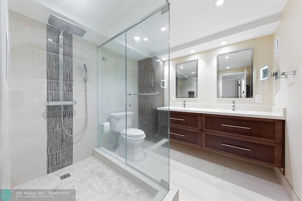 For Rent: $3,800 (2 beds, 2 baths, 1650 Square Feet)