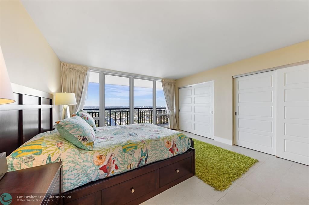 For Rent: $3,800 (2 beds, 2 baths, 1650 Square Feet)