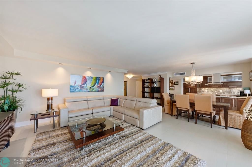 For Rent: $3,800 (2 beds, 2 baths, 1650 Square Feet)