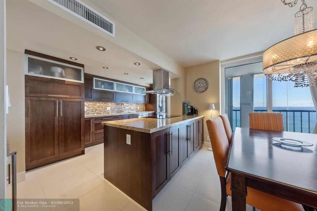 For Rent: $3,800 (2 beds, 2 baths, 1650 Square Feet)