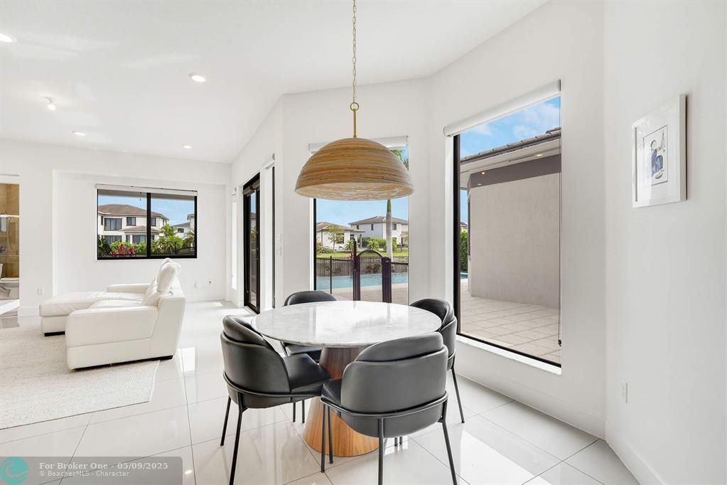 For Rent: $9,500 (6 beds, 7 baths, 4622 Square Feet)