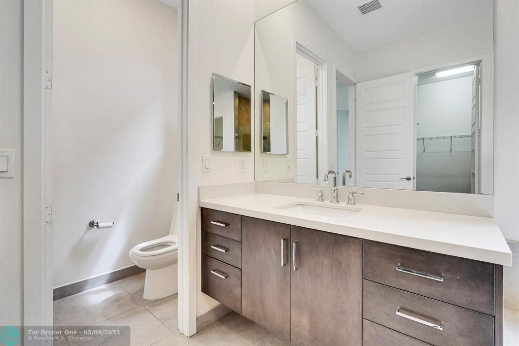 For Rent: $9,500 (6 beds, 7 baths, 4622 Square Feet)