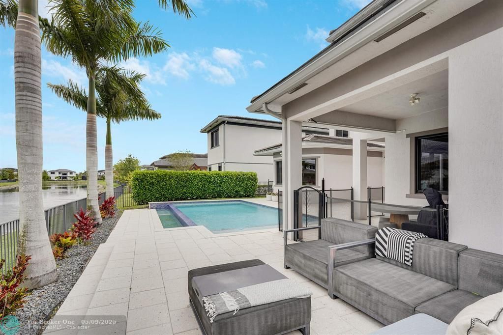 For Rent: $9,500 (6 beds, 7 baths, 4622 Square Feet)