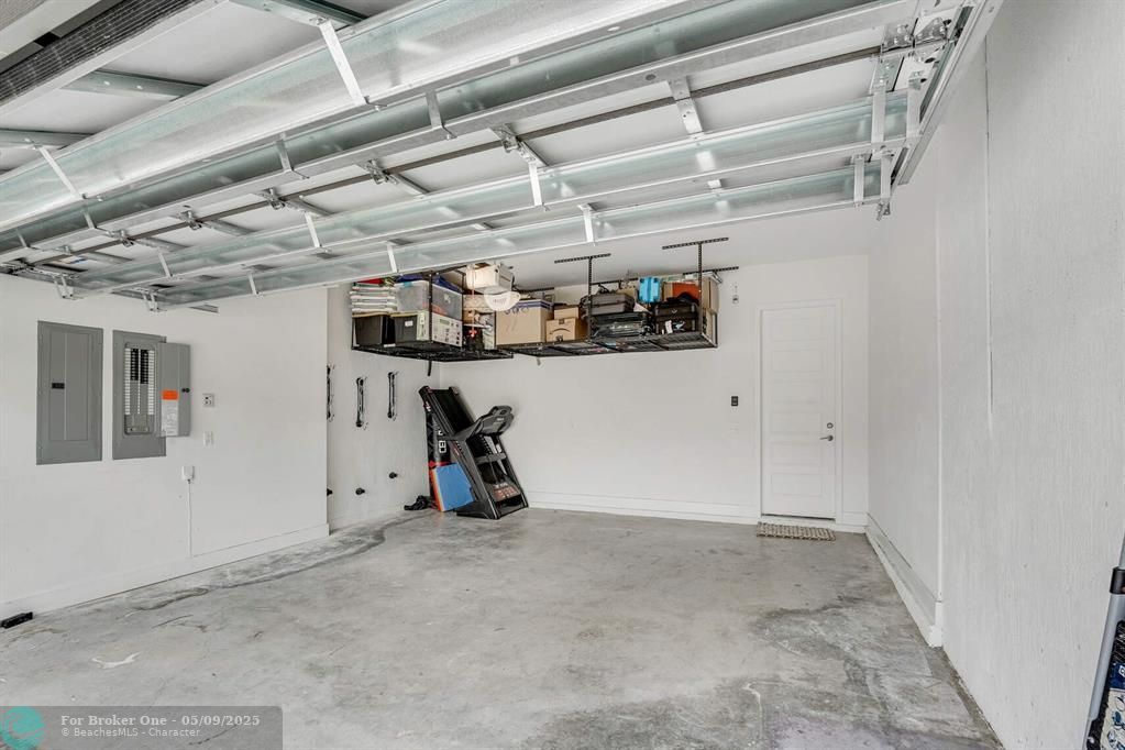 For Rent: $9,500 (6 beds, 7 baths, 4622 Square Feet)