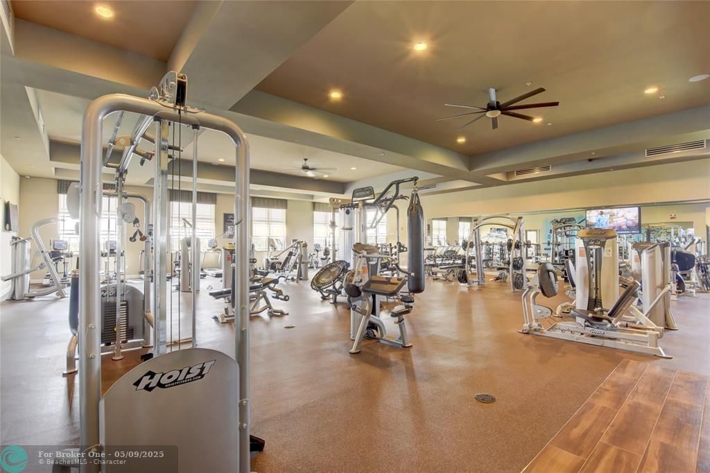 For Rent: $9,500 (6 beds, 7 baths, 4622 Square Feet)