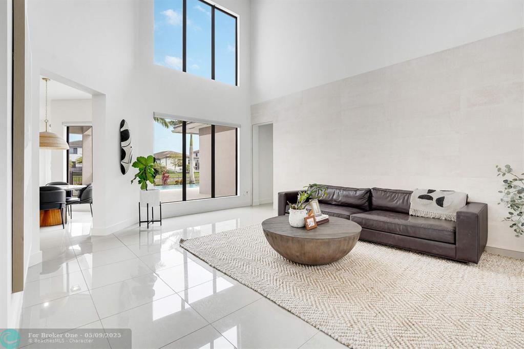 For Rent: $9,500 (6 beds, 7 baths, 4622 Square Feet)