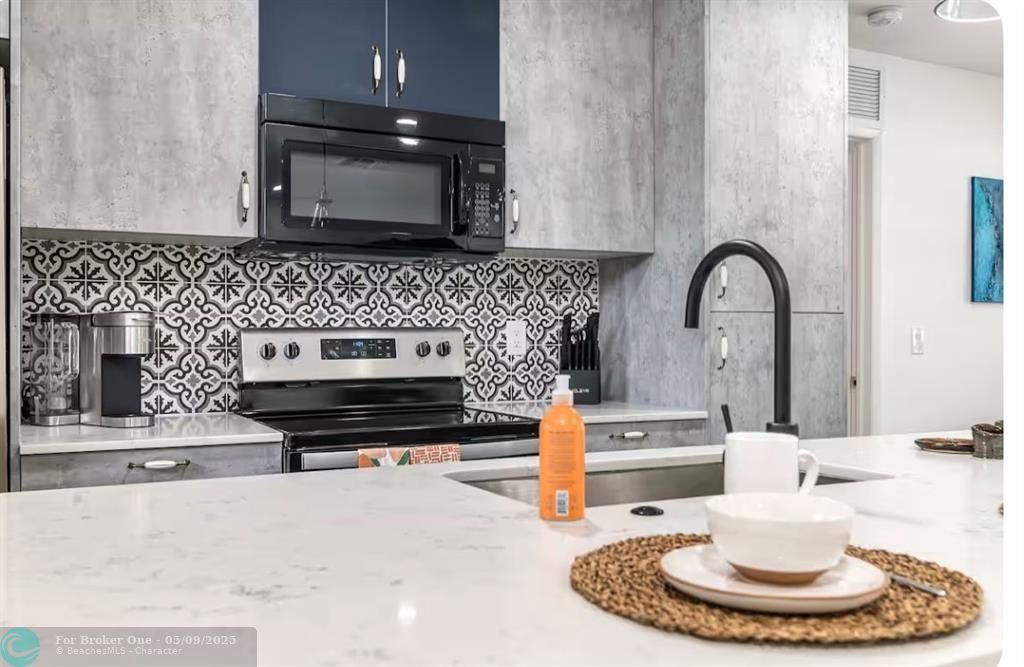 For Rent: $5,500 (3 beds, 2 baths, 0 Square Feet)